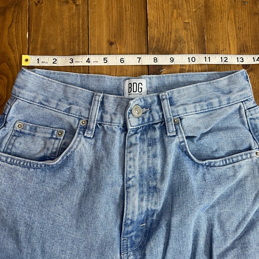 Urban Outfitters BDG size 28 high rise baggy jeans distressed - Picture 5 of 7